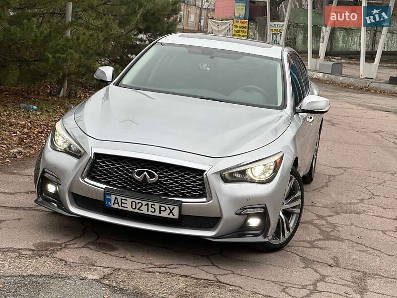 Седан Infiniti Q50 2017 в Днепре