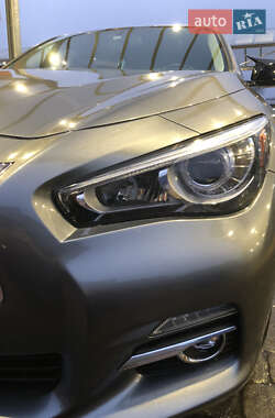 Седан Infiniti Q50 2013 в Полтаві