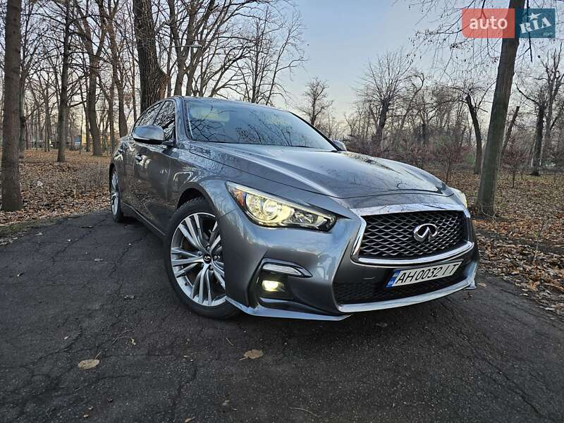 Седан Infiniti Q50 2017 в Кривому Розі