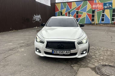 Седан Infiniti Q50 2015 в Дніпрі