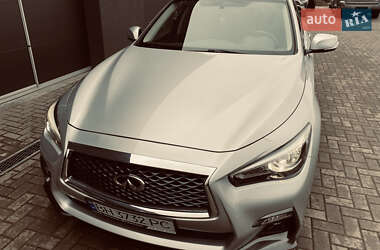 Седан Infiniti Q50 2017 в Ужгороді