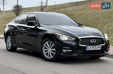 Седан Infiniti Q50 2015 в Киеве