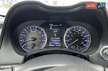 Седан Infiniti Q50 2017 в 