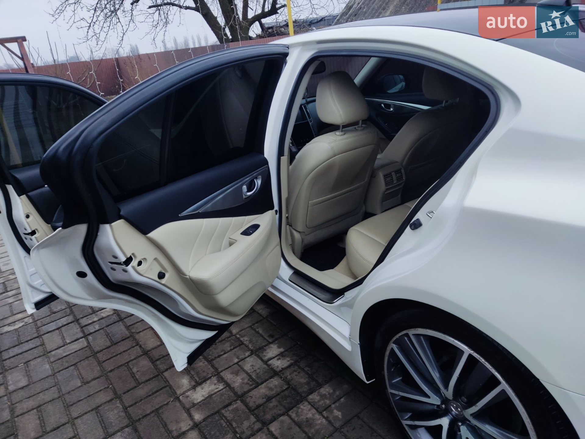 2015 Infiniti Q50 - мініатюра 6