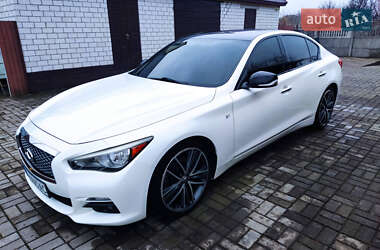 Седан Infiniti Q50 2015 в Киеве