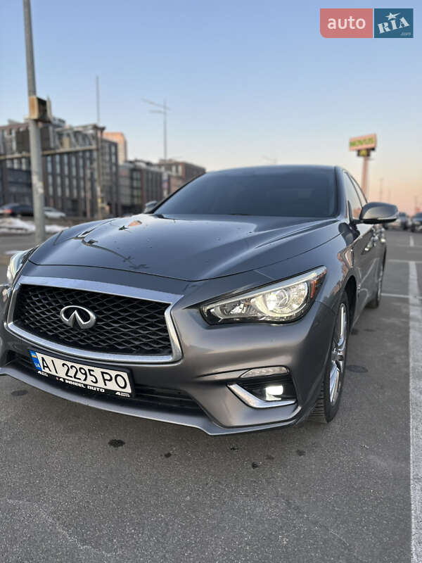 Седан Infiniti Q50 2017 в Києві