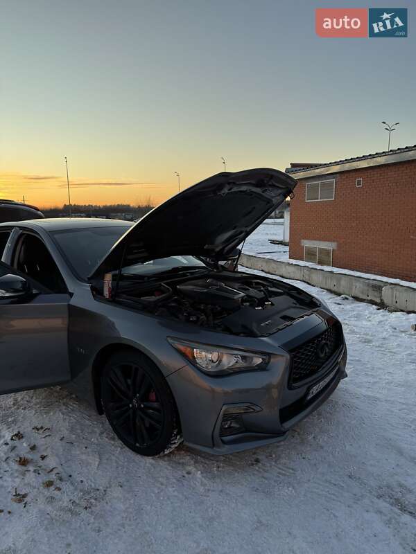Седан Infiniti Q50 2016 в Киеве