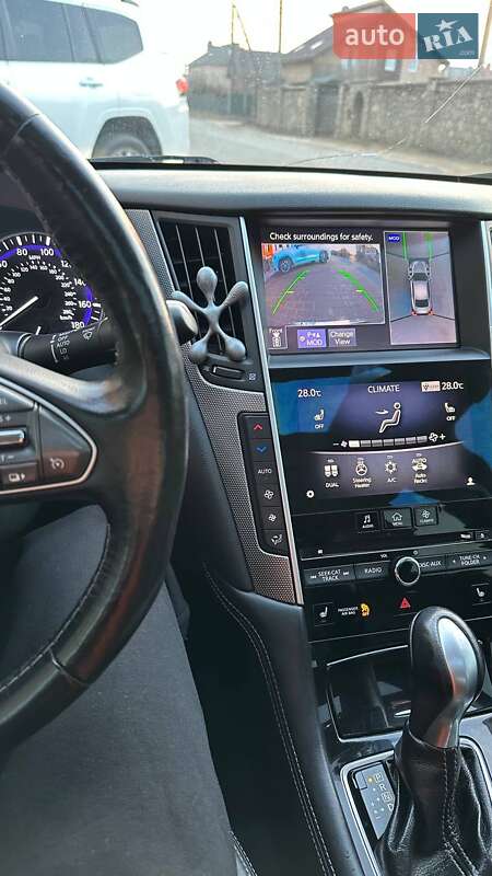 Седан Infiniti Q50 2016 в Ивано-Франковске