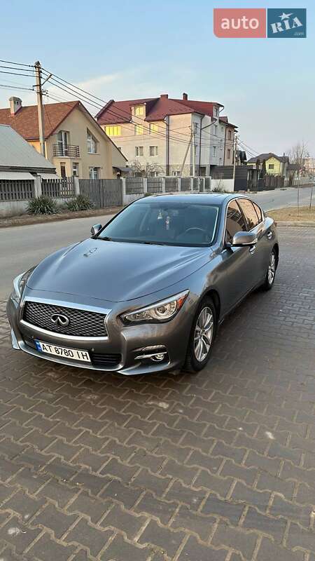 Седан Infiniti Q50 2016 в Ивано-Франковске