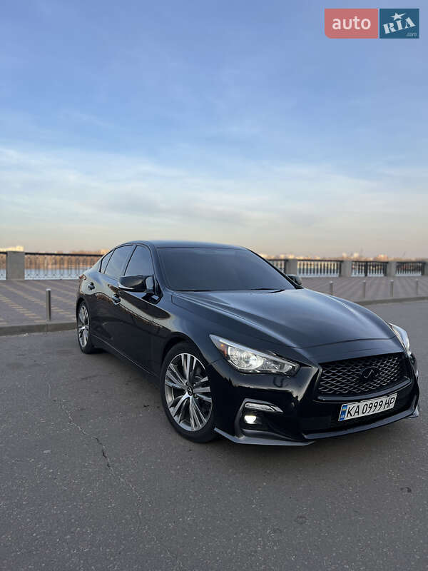 Седан Infiniti Q50 2019 в 