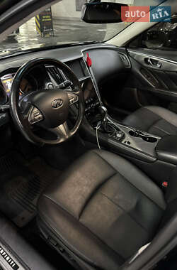 Седан Infiniti Q50 2016 в 