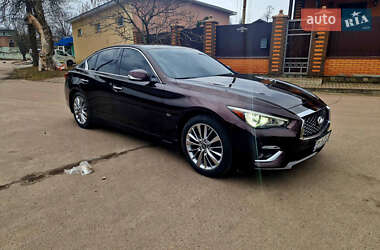 Седан Infiniti Q50 2017 в 