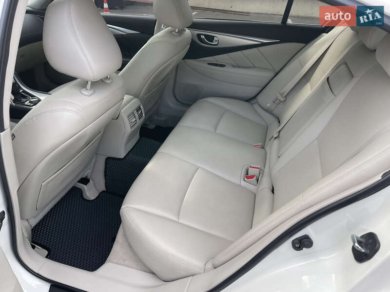 Седан Infiniti Q50 2020 в Одессе