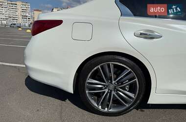 Седан Infiniti Q50 2017 в 
