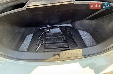 Седан Infiniti Q50 2017 в 