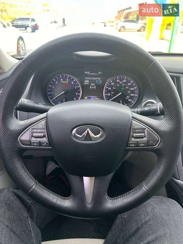 Седан Infiniti Q50 2013 в Одесі