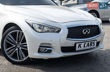Седан Infiniti Q50 2015 в 