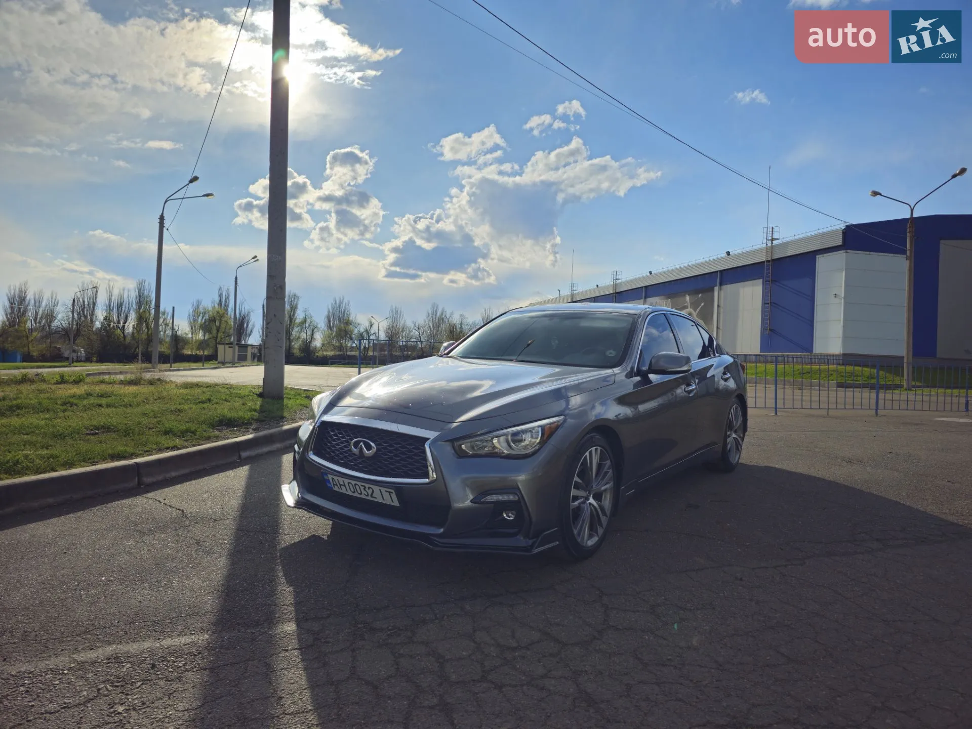 2017 Infiniti Q50 - мініатюра 2