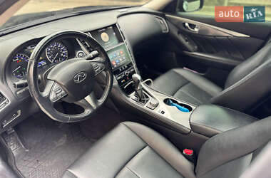 Седан Infiniti Q50 2017 в 
