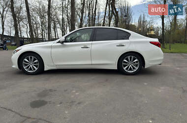 Седан Infiniti Q50 2016 в 