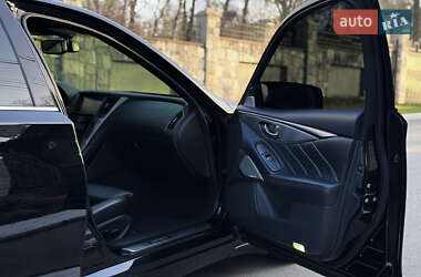 Седан Infiniti Q50 2017 в 