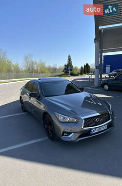 Седан Infiniti Q50 2017 в 