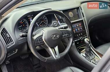 Седан Infiniti Q50 2017 в 