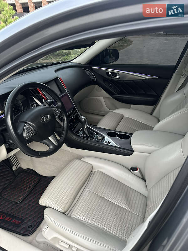 Седан Infiniti Q50 2016 в Хмельницькому