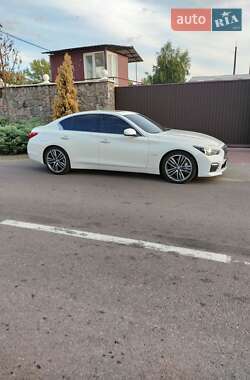 Седан Infiniti Q50 2017 в 