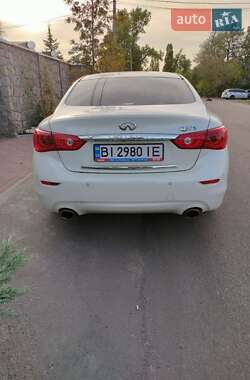Седан Infiniti Q50 2017 в 