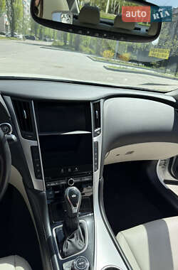 Седан Infiniti Q50 2021 в 