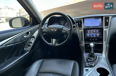 Седан Infiniti Q50 2017 в 