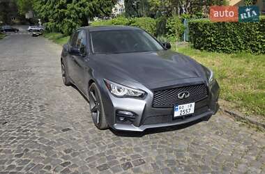 Седан Infiniti Q50 2015 в Ужгороде