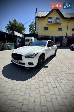 Седан Infiniti Q50 2014 в Ивано-Франковске