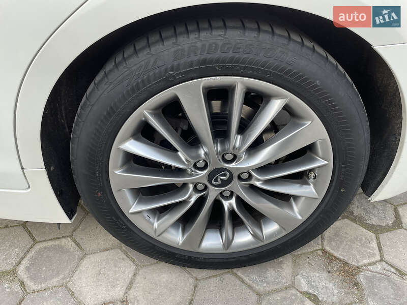 Седан Infiniti Q50 2018 в Виннице