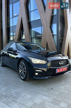 Седан Infiniti Q50 2014 в Луцке