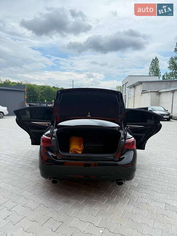 Седан Infiniti Q50 2017 в Тернополі