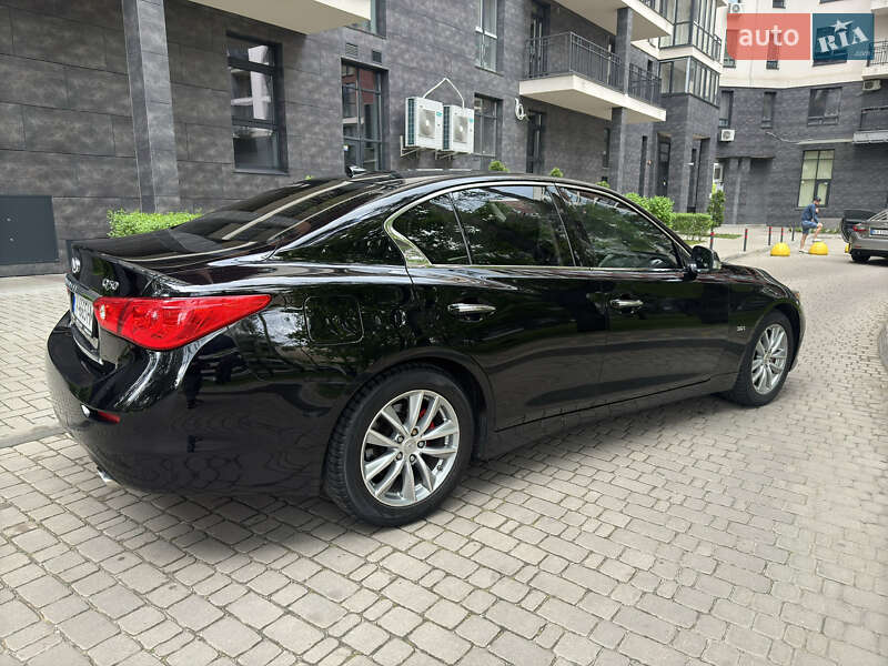 Седан Infiniti Q50 2016 в Броварах