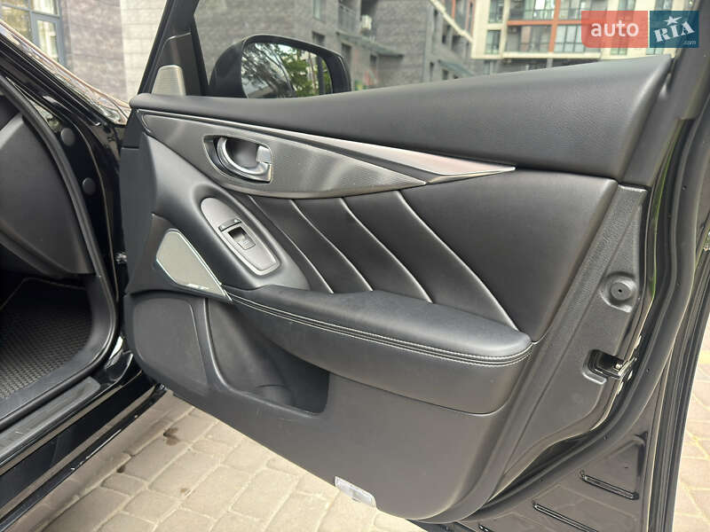 Седан Infiniti Q50 2016 в Броварах