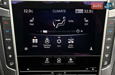 Седан Infiniti Q50 2017 в 