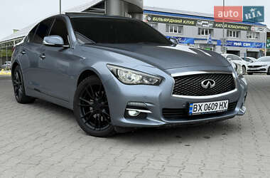 Седан Infiniti Q50 2014 в 