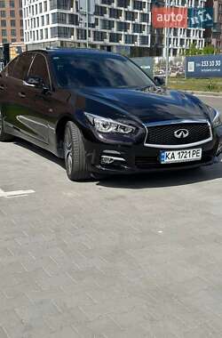 Седан Infiniti Q50 2014 в 