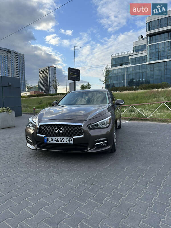 Infiniti Q50 2016