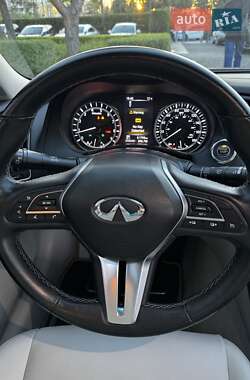 Седан Infiniti Q50 2019 в 