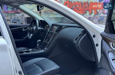 Седан Infiniti Q50 2018 в 