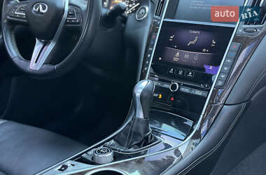 Седан Infiniti Q50 2018 в 