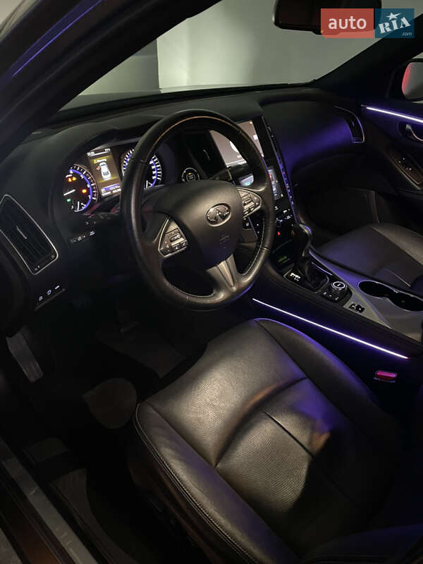 Седан Infiniti Q50 2016 в Киеве