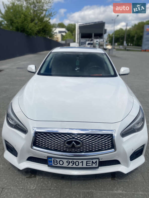 Седан Infiniti Q50 2013 в Тернополі