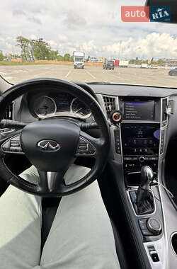 Седан Infiniti Q50 2017 в 