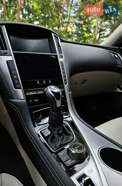 Седан Infiniti Q50 2023 в 